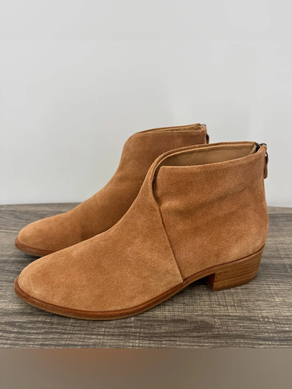 Soludos venetian suede